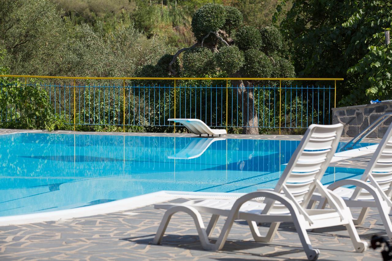 Turismo Rurale Il Sole Villa Sant'Angelo di Brolo Exterior photo