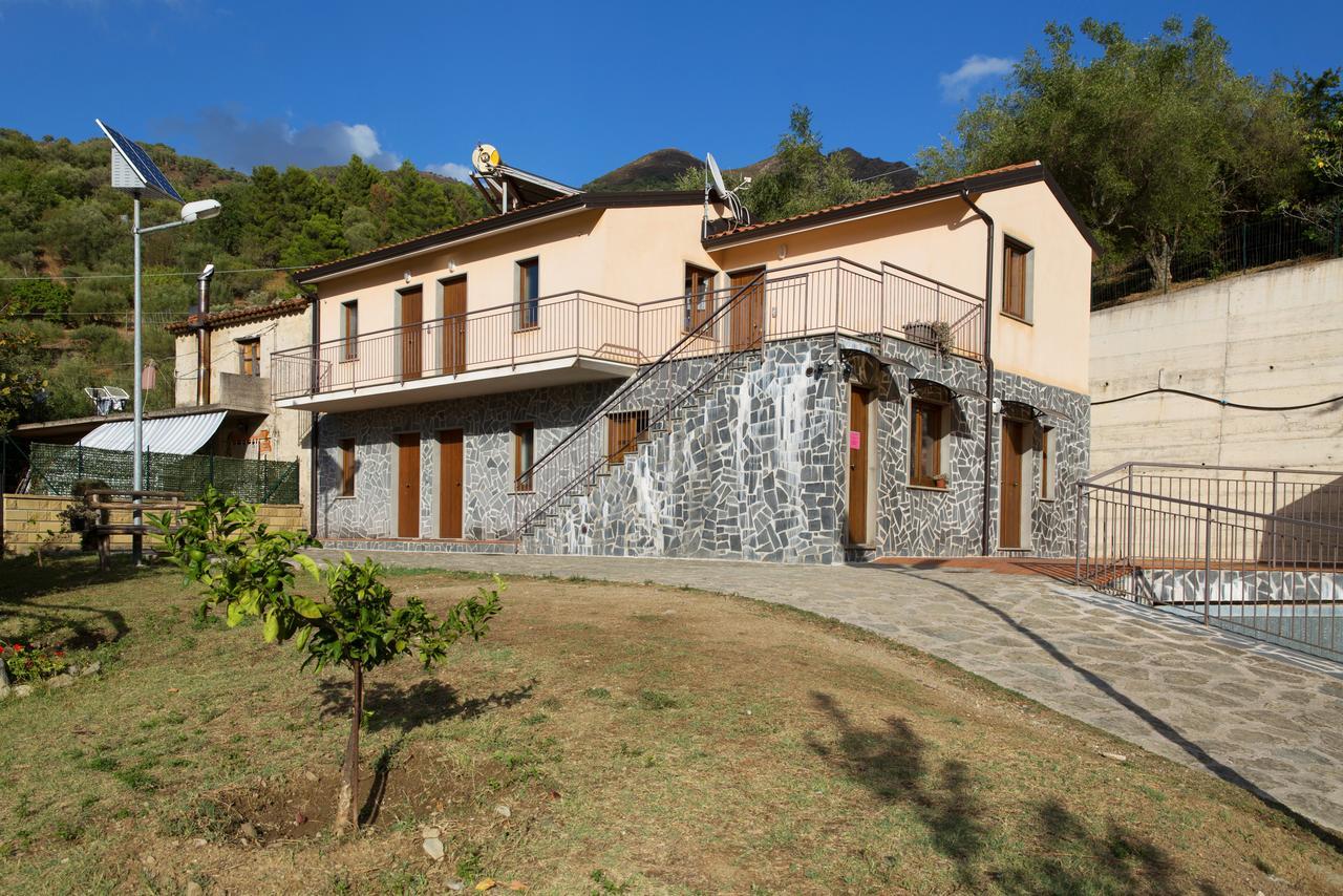 Turismo Rurale Il Sole Villa Sant'Angelo di Brolo Exterior photo